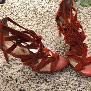 Banana republic size 10 cage heels